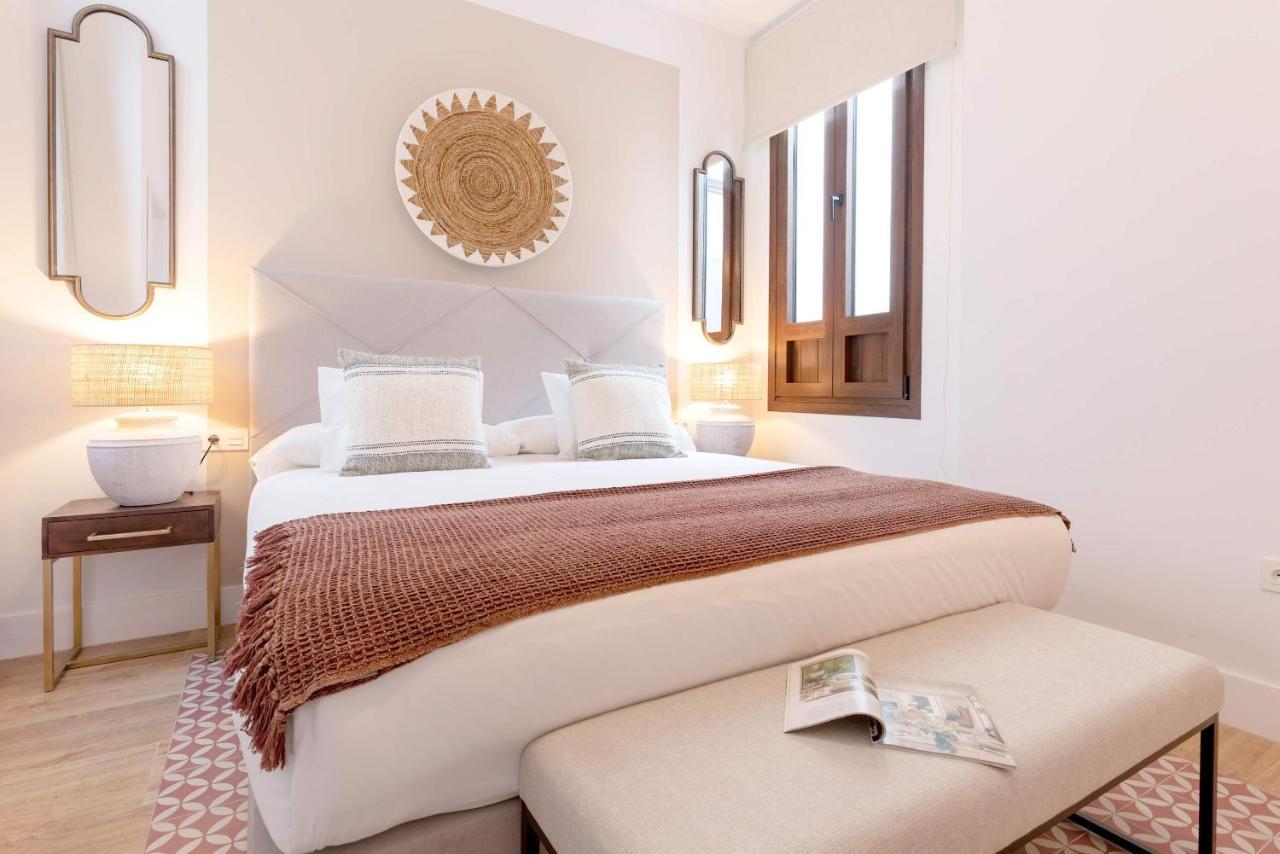Genteel Santas Patronas Apartamento Sevilha